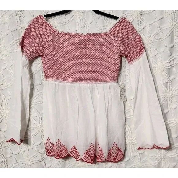 POOF New York Peasant Top Womens L Embroidered Smocked Bell Sleeves Cottage NWT - Picture 1 of 8